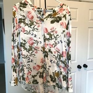 Long Sleeve lightweight flowery top. Size L